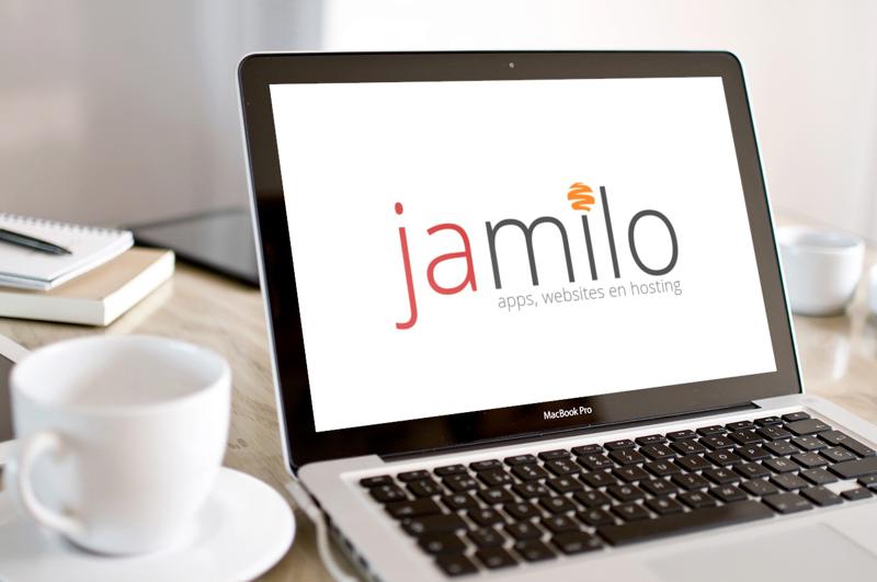 Laptop met Jamilo CMS in beeld
